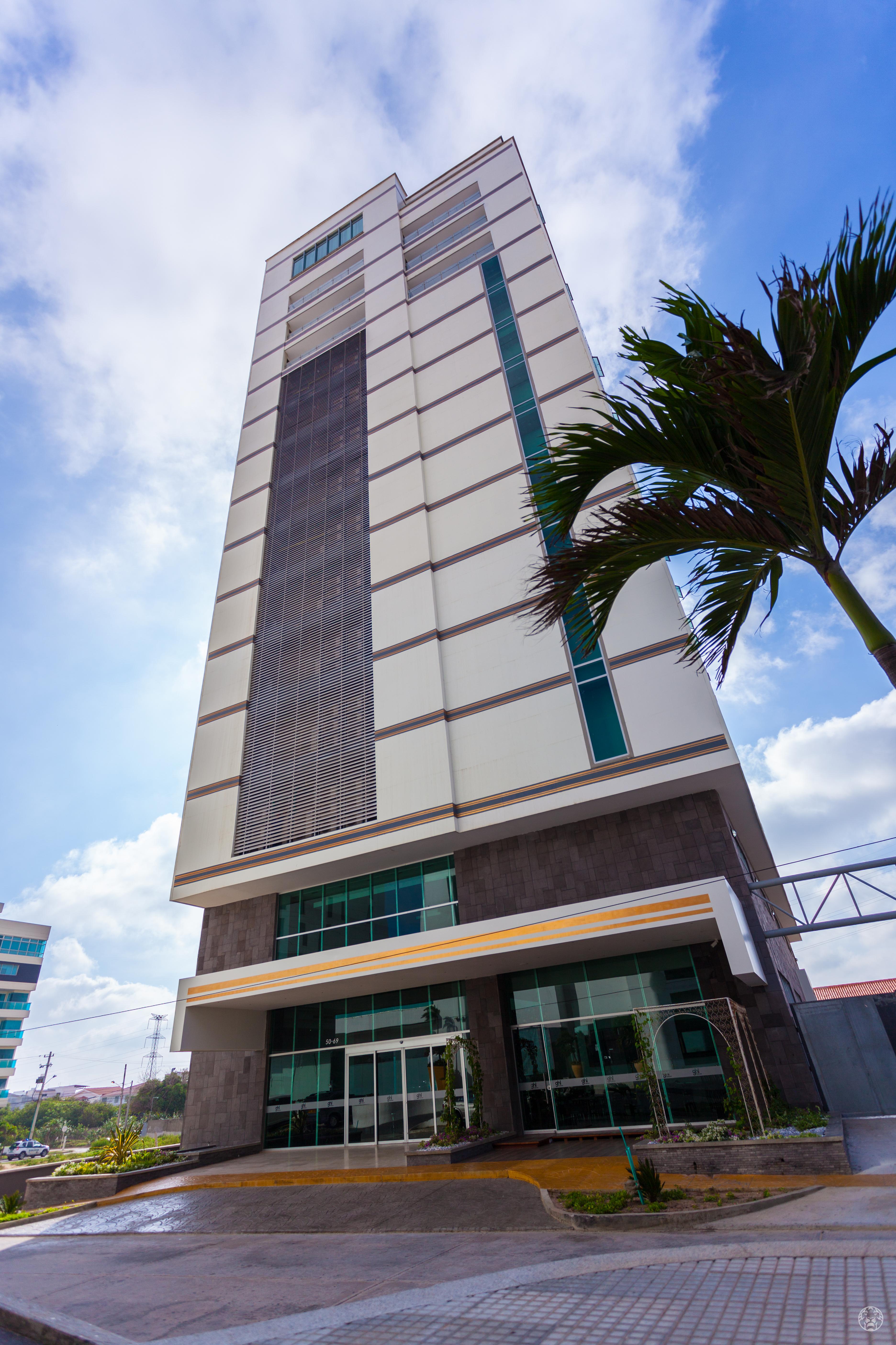 Sky Collection Lifestyle Hotel & Suites Barranquilla Barranquilla (Atlantico) Exteriör bild The 10-storey tower of the National Museum of Natural History