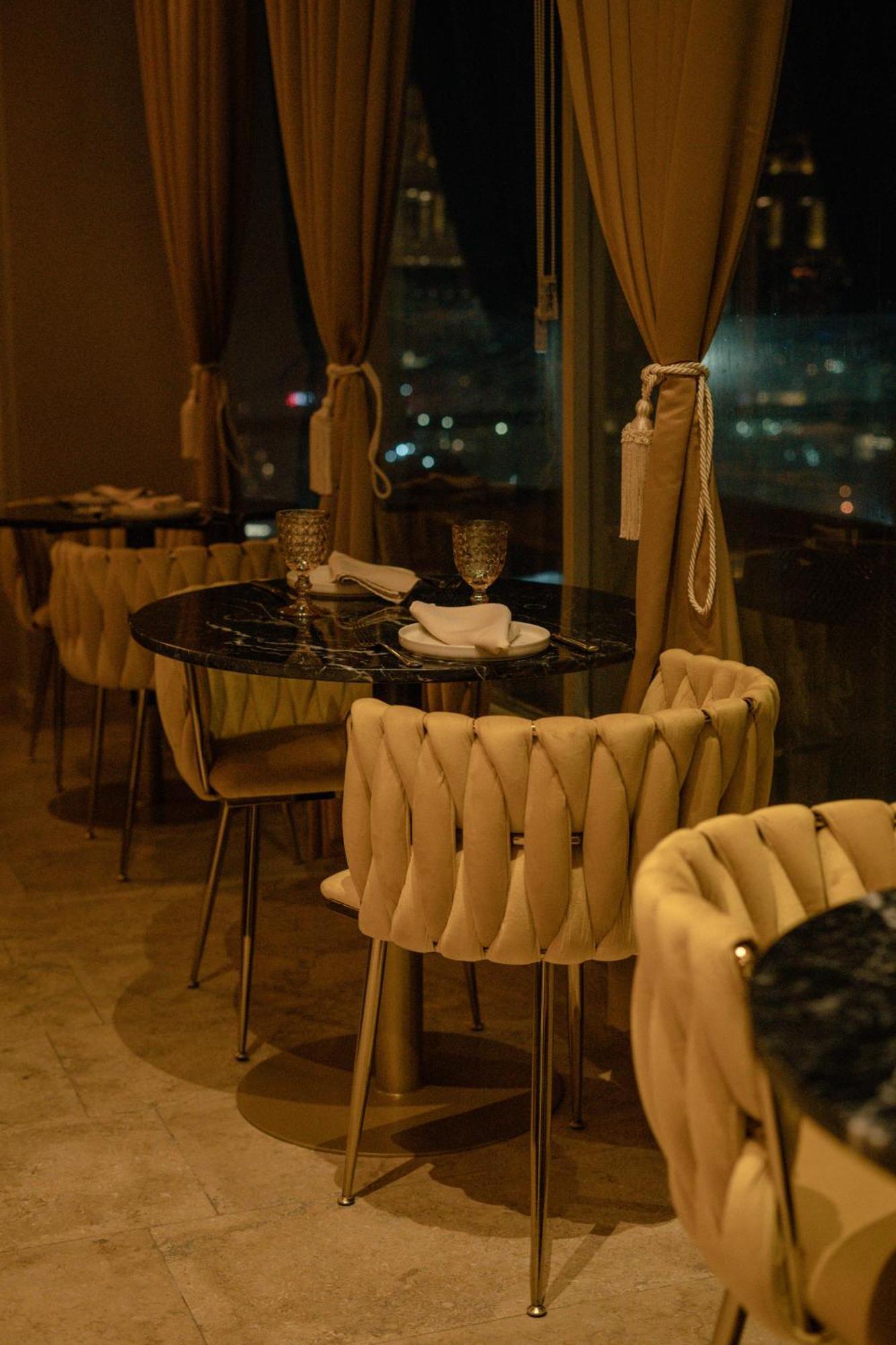 Sky Collection Lifestyle Hotel & Suites Barranquilla Barranquilla (Atlantico) Exteriör bild Restaurant in the hotel