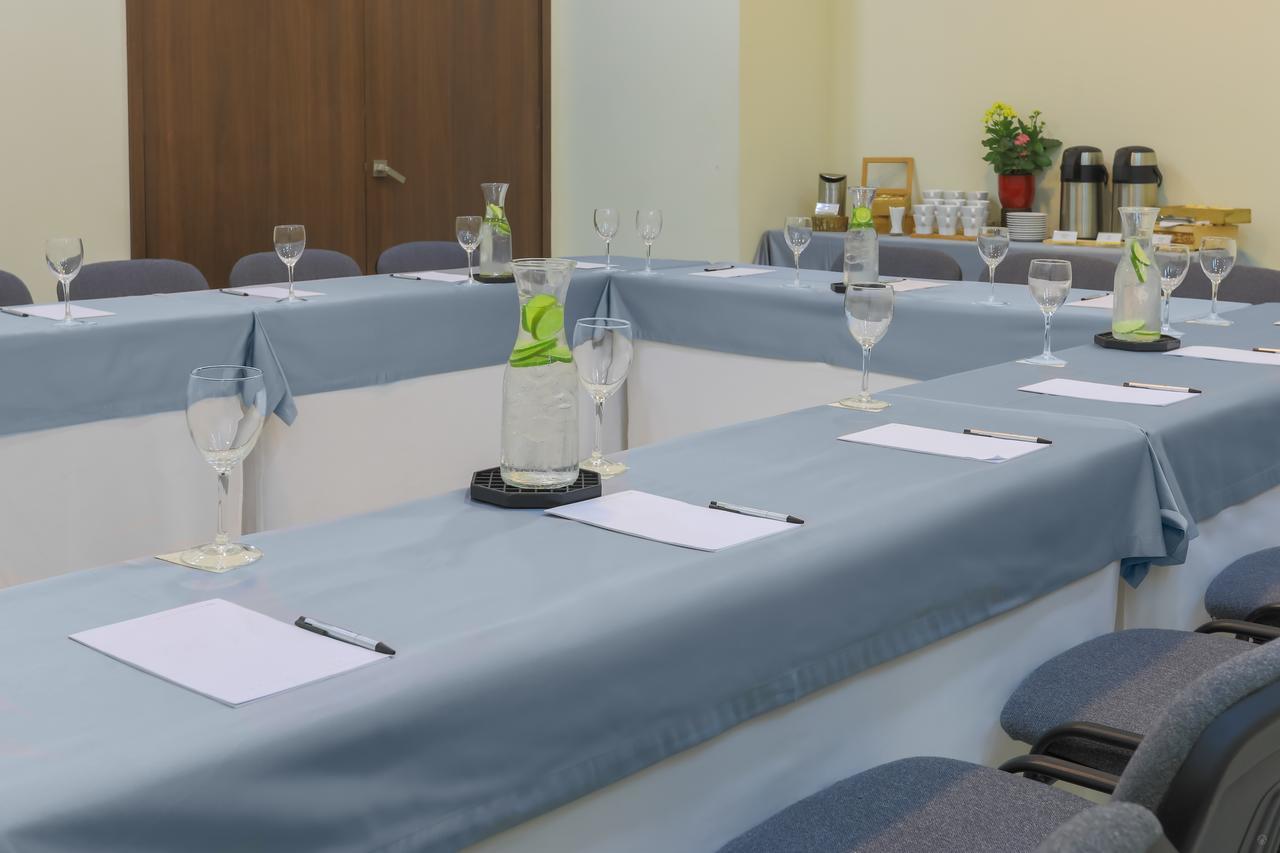 Sky Collection Lifestyle Hotel & Suites Barranquilla Barranquilla (Atlantico) Exteriör bild Meeting room