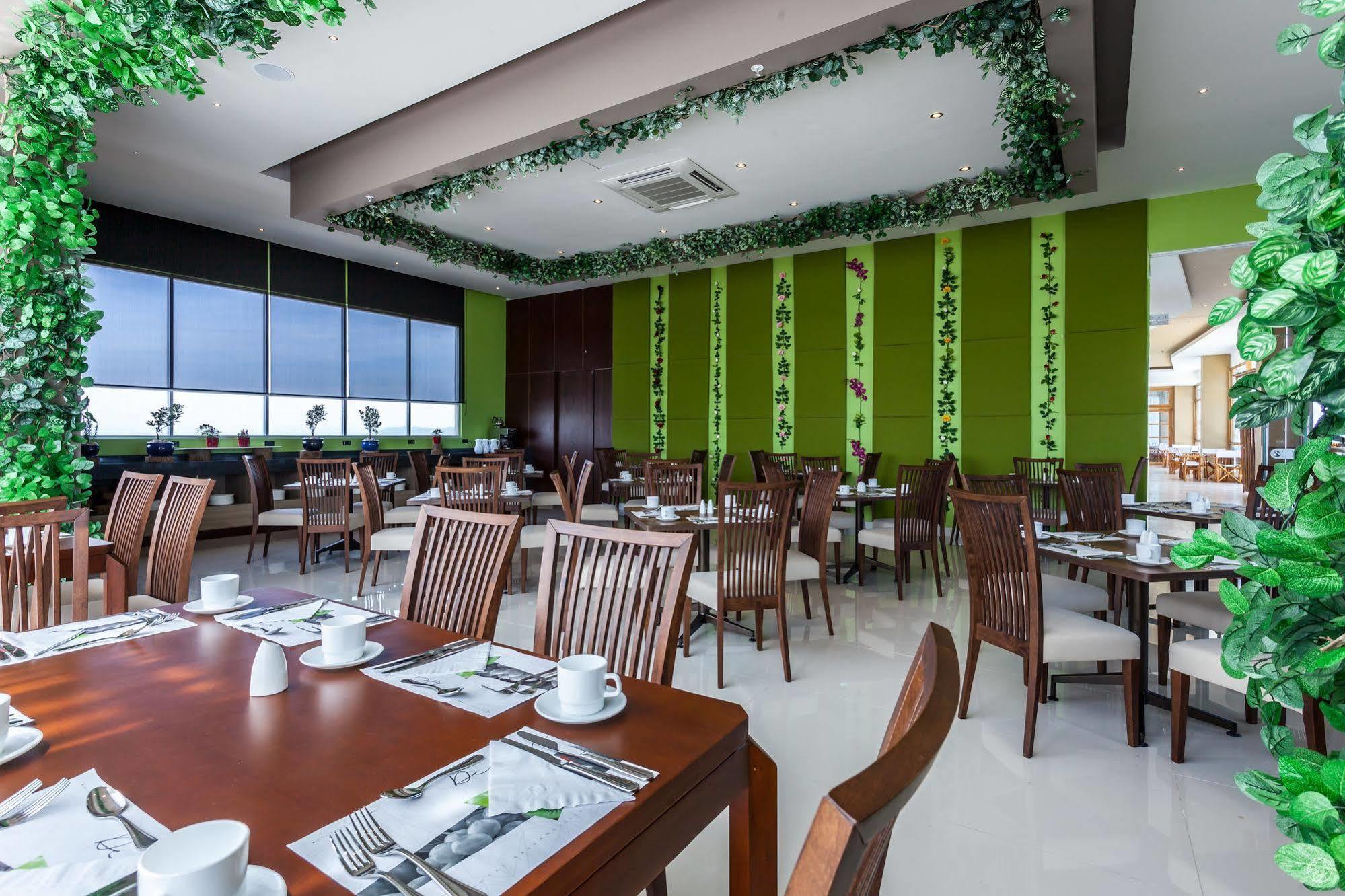 Sky Collection Lifestyle Hotel & Suites Barranquilla Barranquilla (Atlantico) Exteriör bild The restaurant